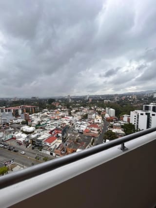 Apartamento en Alquiler Casalini Diagonal — Apartamento en Alquiler en Casalini Diagonal 6, Zona 10, Guatemala, Ciudad — miniatura 1 de 10
