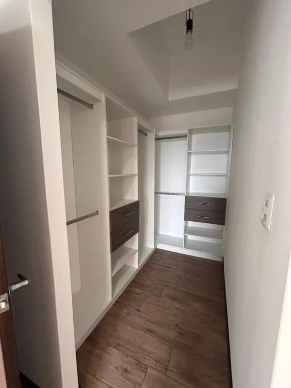 Apartamento en Alquiler Casalini Diagonal — Apartamento en Alquiler en Casalini Diagonal 6, Zona 10, Guatemala, Ciudad — foto 4 de 10