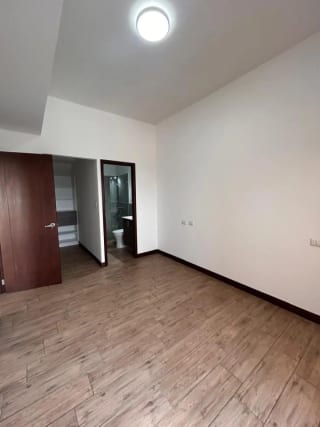 Apartamento en Alquiler Casalini Diagonal — Apartamento en Alquiler en Casalini Diagonal 6, Zona 10, Guatemala, Ciudad — miniatura 2 de 10