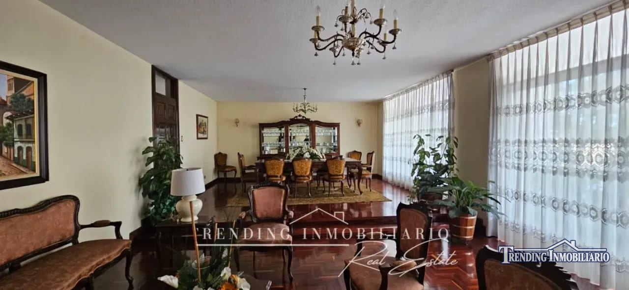 Propiedad comercial en venta zona 1 esquina sobre 9 avenida frente a parque, 3 niveles + 12 parqueos — Edificio en Venta en Zona 1, Guatemala, Ciudad — foto 9 de 13
