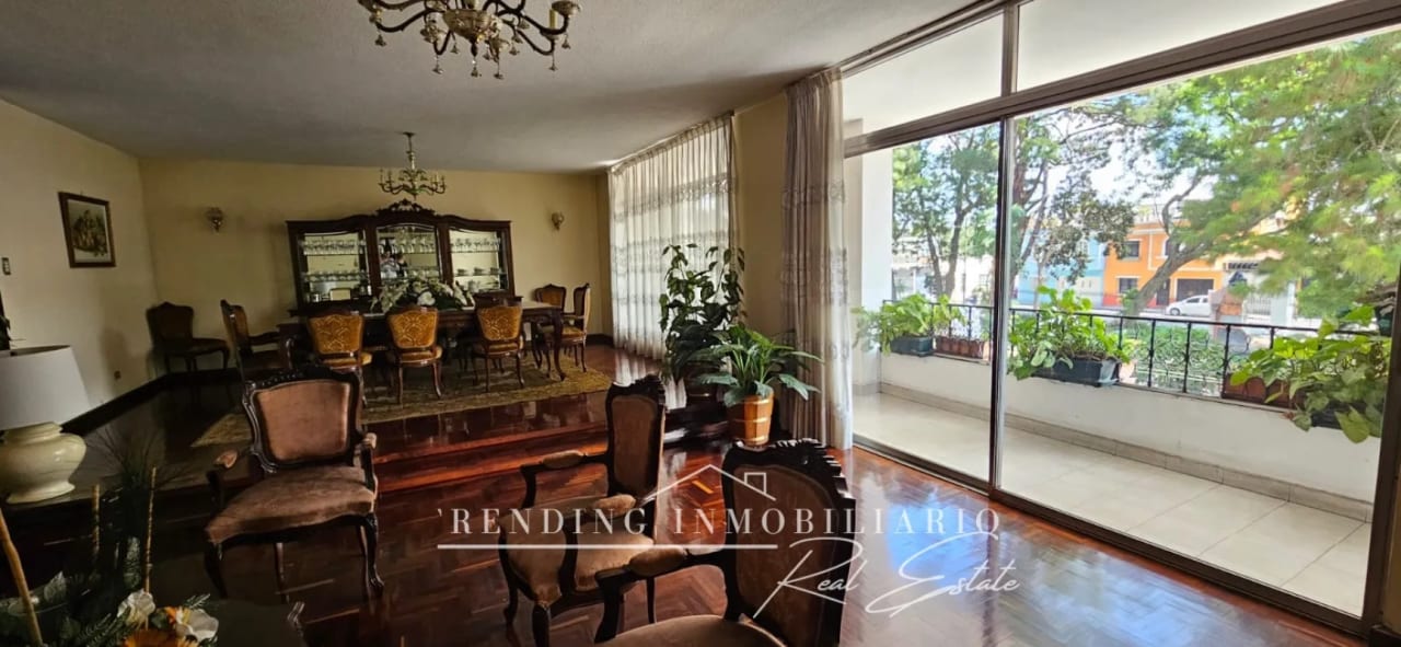 Propiedad comercial en venta zona 1 esquina sobre 9 avenida frente a parque, 3 niveles + 12 parqueos — Edificio en Venta en Zona 1, Guatemala, Ciudad — foto 8 de 13