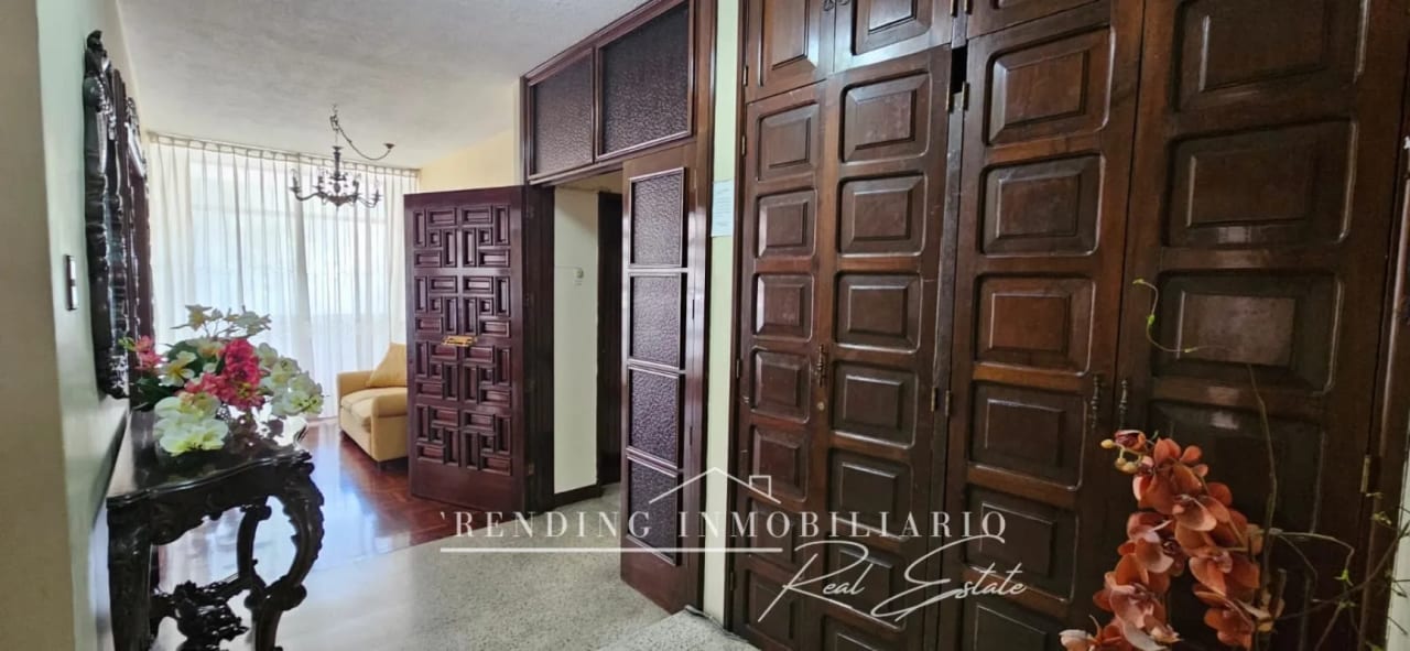 Propiedad comercial en venta zona 1 esquina sobre 9 avenida frente a parque, 3 niveles + 12 parqueos — Edificio en Venta en Zona 1, Guatemala, Ciudad — foto 7 de 13