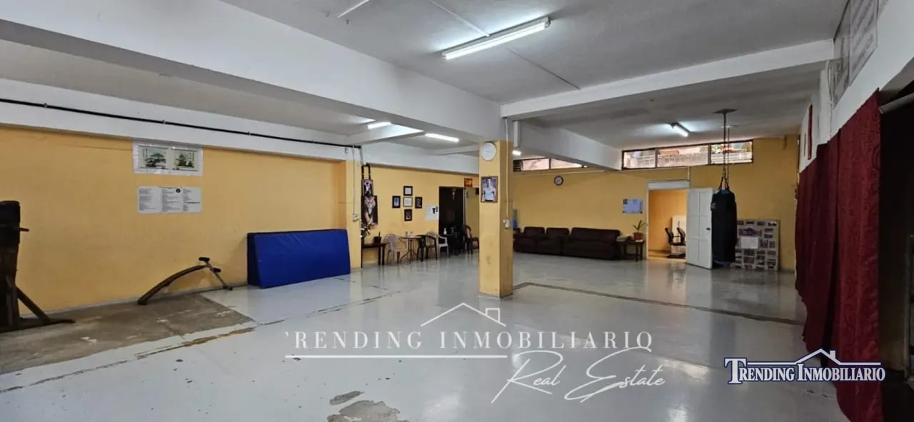 Propiedad comercial en venta zona 1 esquina sobre 9 avenida frente a parque, 3 niveles + 12 parqueos — Edificio en Venta en Zona 1, Guatemala, Ciudad — foto 2 de 13