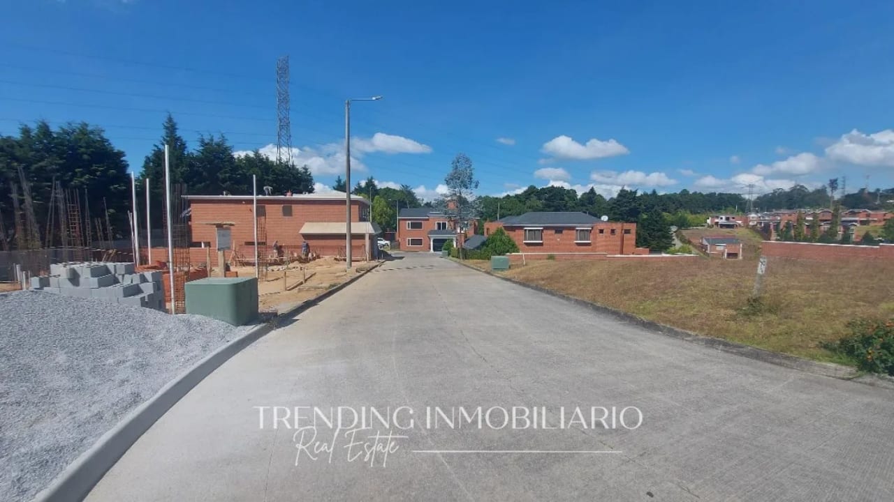 Terreno en venta Carretera a El Salvador km 16.5 condominio Buena Fuente 1,039 v² — Terreno en Venta en Santa Catarina Pinula, Guatemala, Ciudad — foto 3 de 7