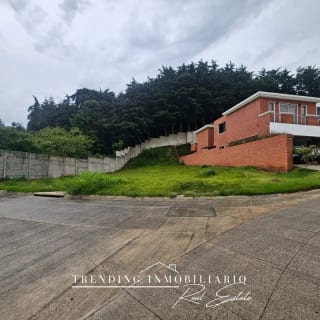 Terreno en venta Carretera a El Salvador km 16.5 condominio Buena Fuente con 699 v² de extensión — Terreno en Venta en Santa Catarina Pinula, Guatemala, Ciudad — miniatura 1 de 4