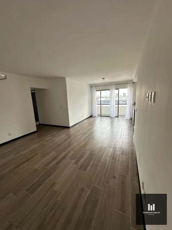 Apartamento en Alquiler en Segheria - Zona 14 — Apartamento en Alquiler en Segheria, Zona 14, Guatemala, Ciudad — foto 9 de 10