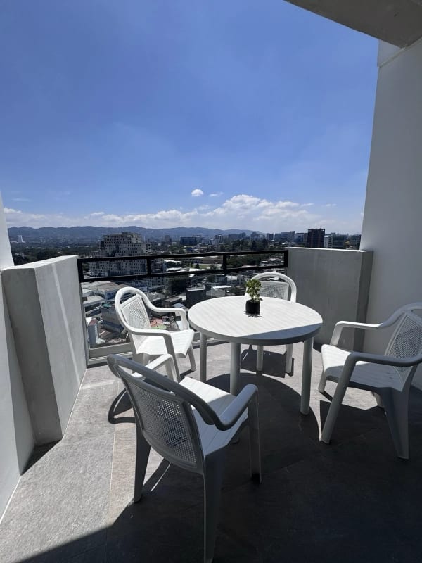 ALQUILER apto AMUEBLADO EN 4 Grados Norte INARA PISO 19o — Apartamento en Alquiler en Inara Cuatro Norte, Zona 4, Guatemala, Ciudad — foto 14 de 17