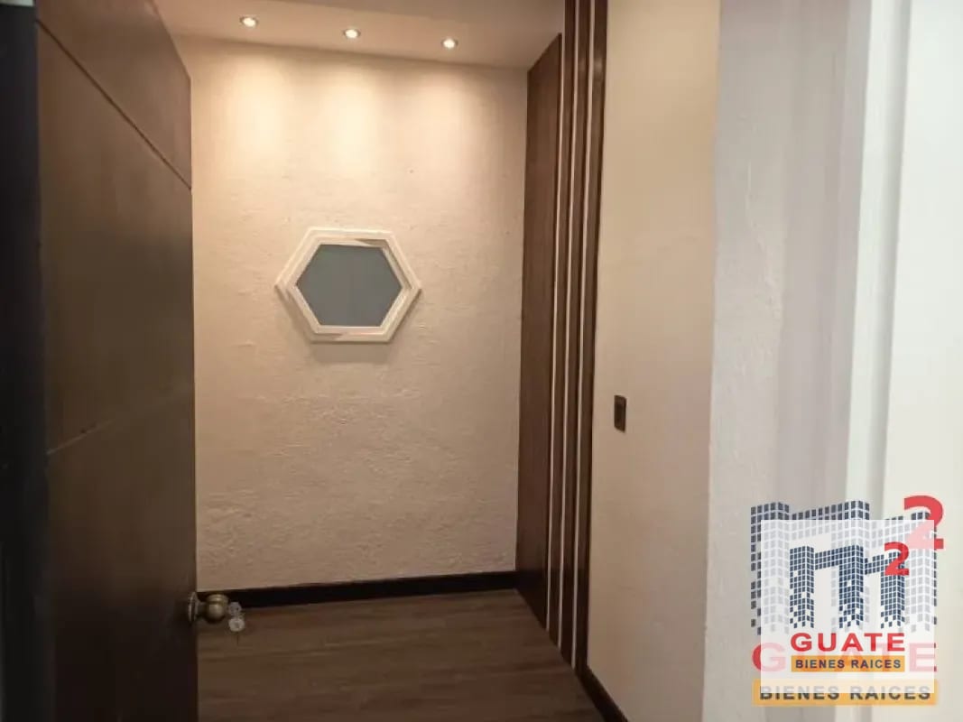 Casa fuera de condominio en Renta, Zona 10 — Casa en Alquiler en Zona 10, Guatemala, Ciudad — foto 9 de 14