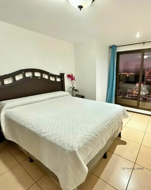 APARTAMENTO EN RENTA ZONA 10 AMUEBLADO — Apartamento en Alquiler en Zona 10, Guatemala, Ciudad — foto 3 de 9