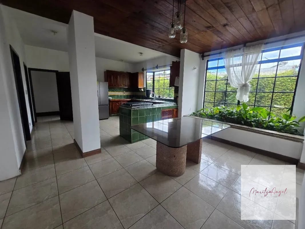 ALQUILER DE CASA EN ZONA 16 — Casa en Alquiler en La Montaña, Zona 16, Guatemala, Ciudad — foto 4 de 13
