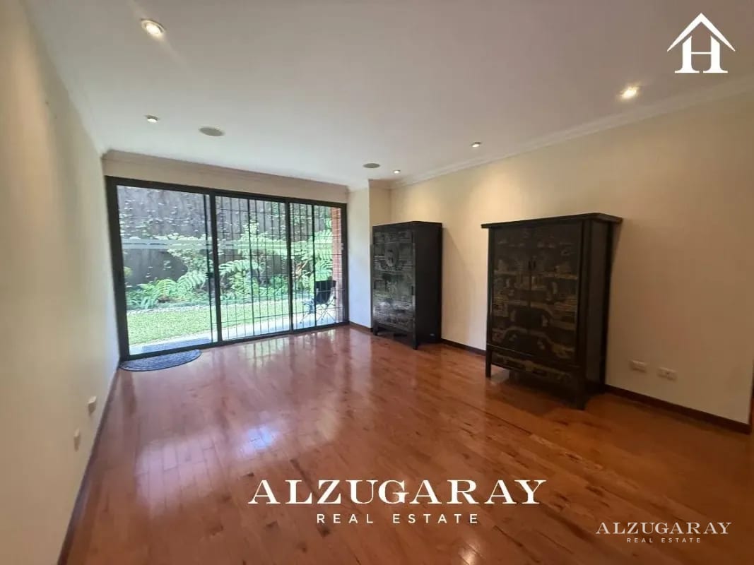 APTO. AMPLIO CON JARDIN 3 HAB/ EDIFICIO ZONA 14 — Apartamento en Venta en Zona 14, Guatemala, Ciudad — foto 1 de 11