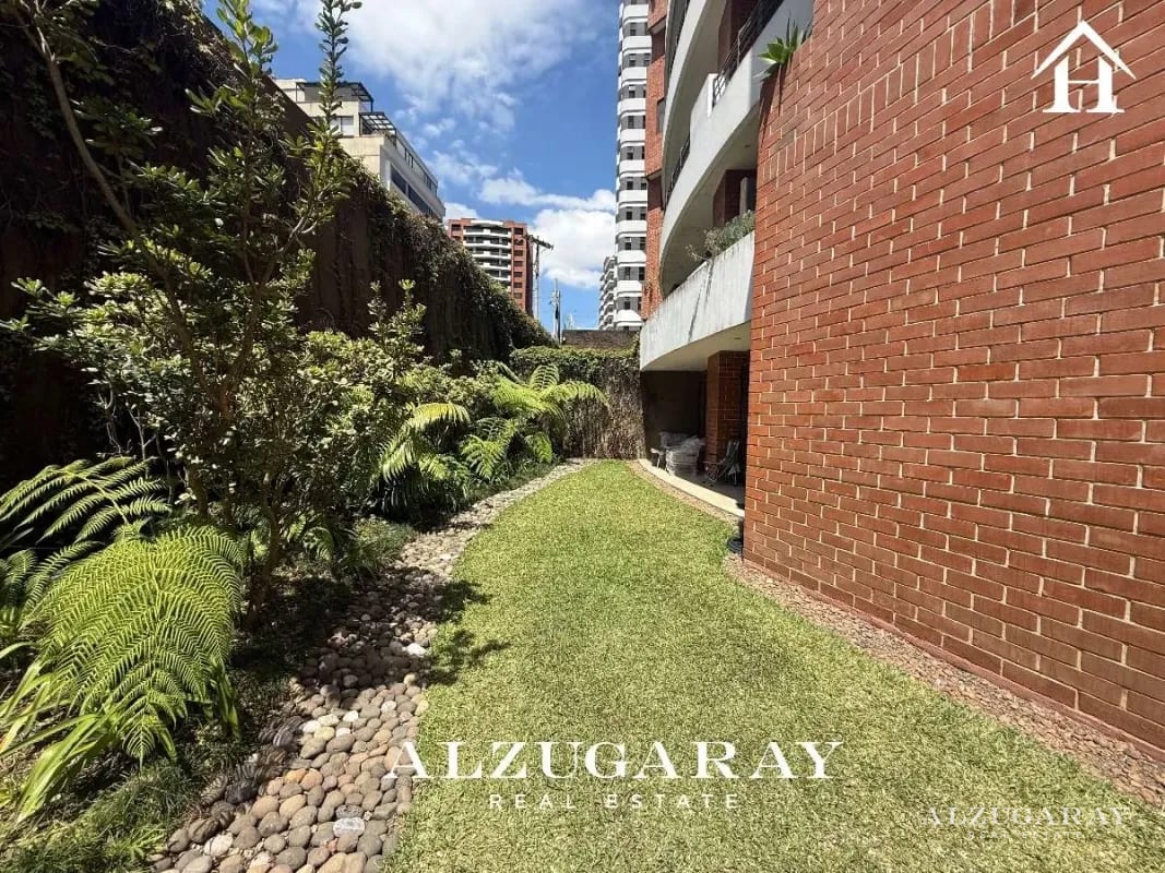 APTO. AMPLIO CON JARDIN 3 HAB/ EDIFICIO ZONA 14 — Apartamento en Venta en Zona 14, Guatemala, Ciudad — foto 8 de 11