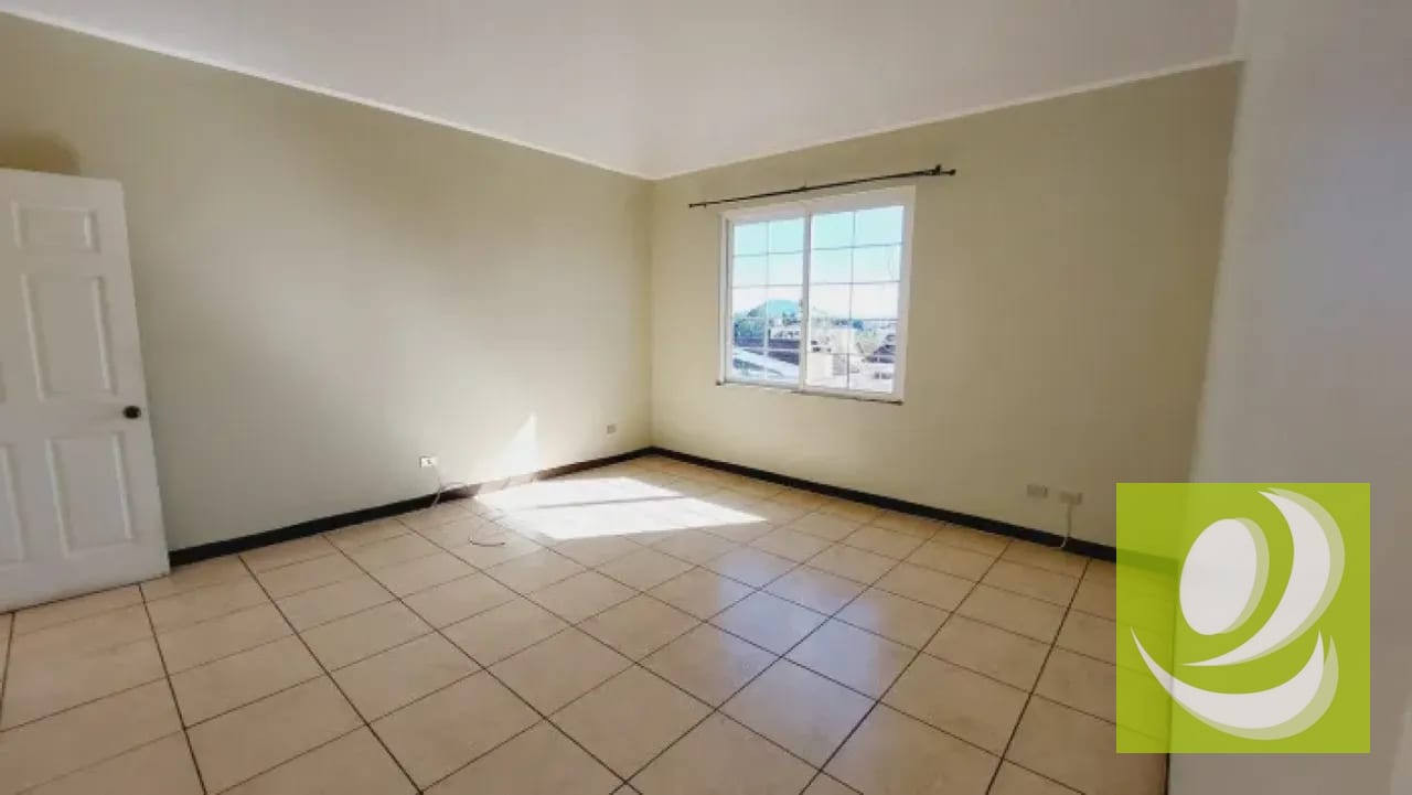 CASA EN VENTA EN CAES KM 20.5 CONDOMINIO ENTREVERDES — Casa en Venta en Carretera a El Salvador, Guatemala, Ciudad — foto 4 de 8