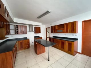 Casa en alquiler Campos de San Isidro zona 16 — Casa en Alquiler en Campos de San Isidro, Zona 16, Guatemala, Ciudad — miniatura 8 de 8
