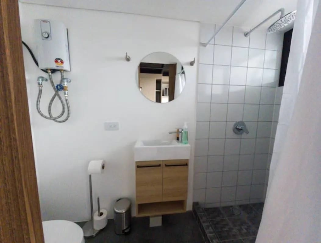 VENDO APARTAMENTO TIPO LOFT,  DOBLE ALTURA EN EDIFICIO ATOM  ZONA 4 — Apartamento en Venta en Atom Cuatro, Zona 4, Guatemala, Ciudad — foto 6 de 14