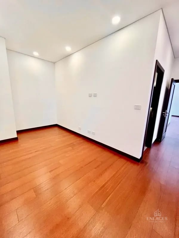 Zona 16 • Apartamento en Renta • Nogales de Cayalá 1 — Apartamento en Alquiler en Zona 16, Guatemala, Ciudad — foto 4 de 7