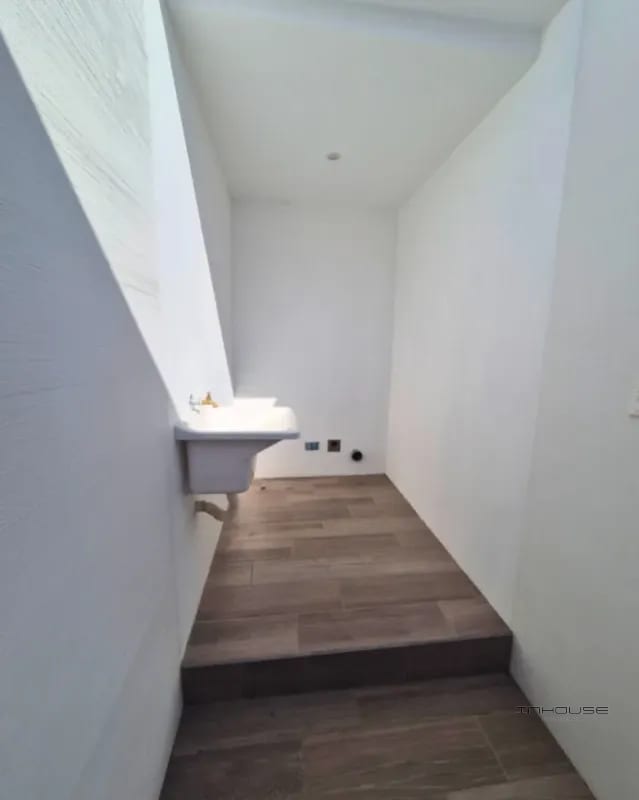 CASA EN VENTA EN ZONA 16 PARA ESTRENAR — Casa en Venta en Hacienda Real, Zona 16, Guatemala, Ciudad — foto 2 de 11