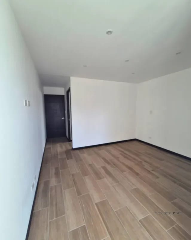 CASA EN VENTA EN ZONA 16 PARA ESTRENAR — Casa en Venta en Hacienda Real, Zona 16, Guatemala, Ciudad — foto 4 de 11