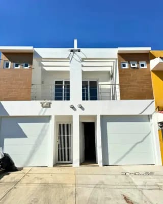 CASA EN VENTA EN ZONA 16 PARA ESTRENAR — Casa en Venta en Hacienda Real, Zona 16, Guatemala, Ciudad — miniatura 1 de 11