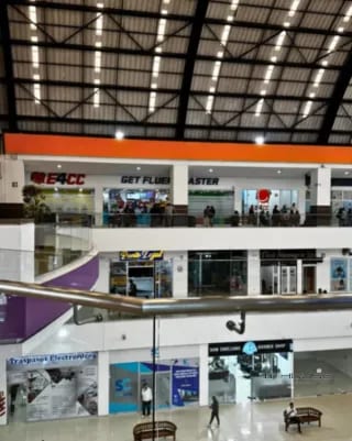 LOCAL EN RENTA EN ZONA 7 GALERIAS — Local en Alquiler en Zona 7, Guatemala, Ciudad — miniatura 2 de 5