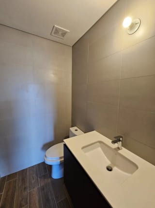 APARTAMENTO EN RENTA ZONA 4 $850.00 EDIFICIO SÉPTIMO — Apartamento en Alquiler en Zona 4, Guatemala, Ciudad — miniatura 12 de 12
