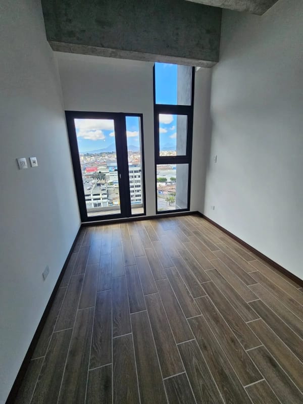 APARTAMENTO EN RENTA ZONA 4 $850.00 EDIFICIO SÉPTIMO — Apartamento en Alquiler en Zona 4, Guatemala, Ciudad — foto 4 de 12