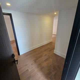 APARTAMENTO EN RENTA ZONA 5 EDIFICIO CÉNTRICO — Apartamento en Alquiler en Zona 5, Guatemala, Ciudad — miniatura 1 de 11