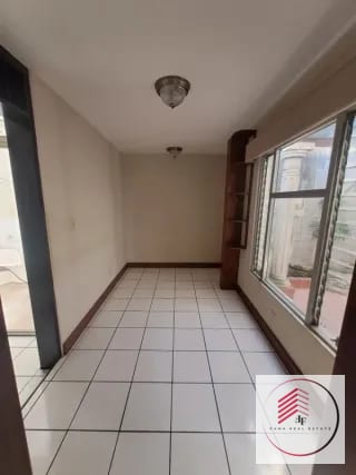 ALQUILER de casa en zona 16 concepción las lomas a una cuadra de la Universidad Landivar — Casa en Alquiler en Zona 16, Guatemala, Ciudad — miniatura 14 de 17
