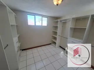 ALQUILER de casa en zona 16 concepción las lomas a una cuadra de la Universidad Landivar — Casa en Alquiler en Zona 16, Guatemala, Ciudad — miniatura 5 de 17