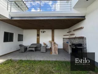 CASA CON JARDIN EN VENTA, TERRAVISTA. — Casa en Venta en Terravista, Carretera a El Salvador, Guatemala, Ciudad — miniatura 8 de 12