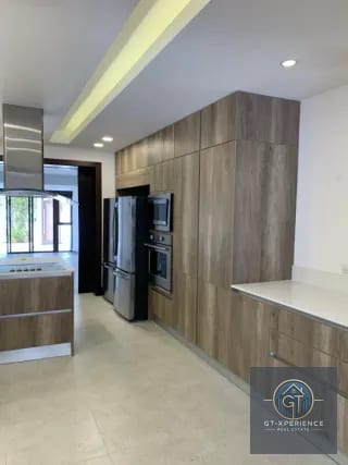 Espectacular casa en VHII — Casa en Venta en Zona 15, Guatemala, Ciudad — miniatura 15 de 17
