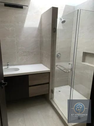 Espectacular casa en VHII — Casa en Venta en Zona 15, Guatemala, Ciudad — miniatura 4 de 17