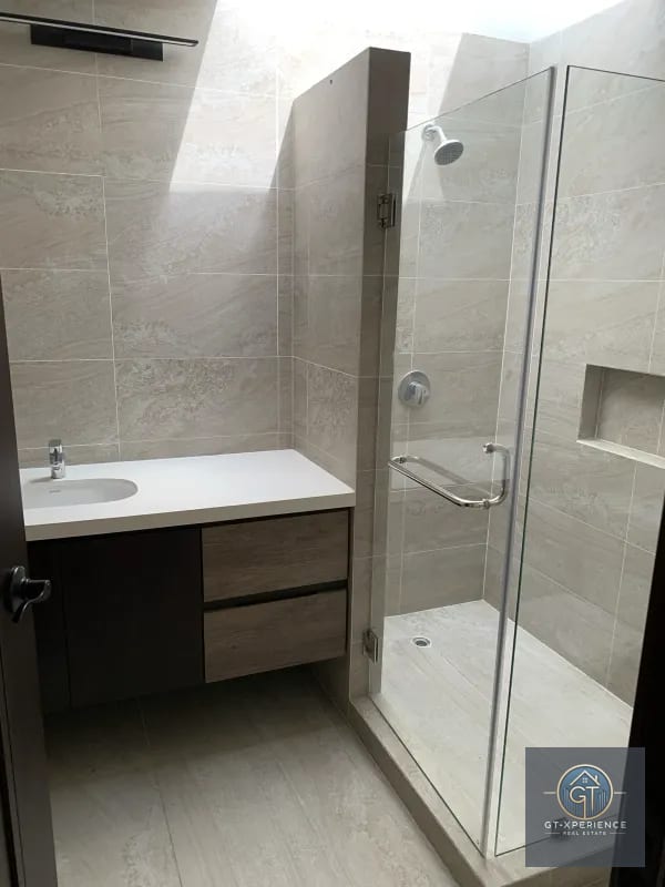 Espectacular casa en VHII — Casa en Venta en Zona 15, Guatemala, Ciudad — foto 4 de 17