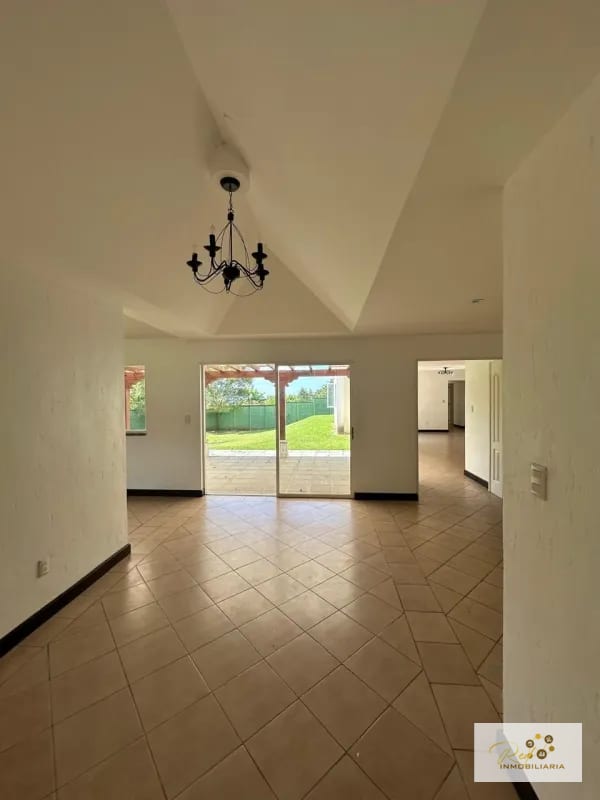 🏡 Casa en Renta – Casa y Campo CAES km 23.6 🌿 — Casa en Alquiler en Carretera a El Salvador, Guatemala, Ciudad — foto 4 de 15