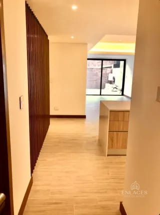 Zona 10 • Apartamento en Venta • Edificio Reserva Oakland — Apartamento en Venta en Reserva Oakland, Zona 10, Guatemala, Ciudad — miniatura 10 de 15