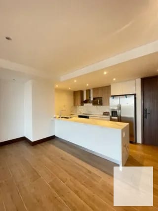 Elegante apartamento en nivel alto dentro de Gaura - zona 15 — Apartamento en Alquiler en Gaura, Zona 15, Guatemala, Ciudad — miniatura 1 de 13