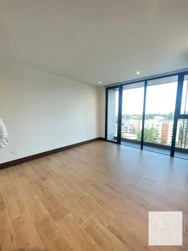 Elegante apartamento en nivel alto dentro de Gaura - zona 15 — Apartamento en Alquiler en Gaura, Zona 15, Guatemala, Ciudad — foto 7 de 13