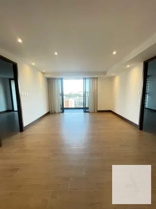 Elegante apartamento en nivel alto dentro de Gaura - zona 15 — Apartamento en Alquiler en Gaura, Zona 15, Guatemala, Ciudad — miniatura 4 de 13