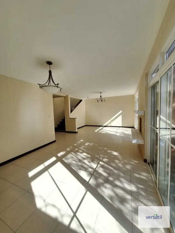 Vendo casa en Los MANANTIALES — Casa en Venta en Los Manantiales, Carretera a El Salvador, Guatemala, Ciudad — foto 11 de 16