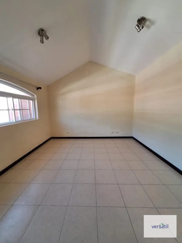 Vendo casa en Los MANANTIALES — Casa en Venta en Los Manantiales, Carretera a El Salvador, Guatemala, Ciudad — foto 7 de 16