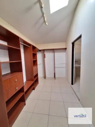 Vendo casa en Los MANANTIALES — Casa en Venta en Los Manantiales, Carretera a El Salvador, Guatemala, Ciudad — miniatura 2 de 16