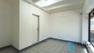 RENTO/VENDO Local Comercial/Clínica  Zona 10, Plaza Buro, 20 calle — Local en Venta en Plaza Buró, Zona 10, Guatemala, Ciudad — miniatura 6 de 7