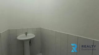 RENTO/VENDO Local Comercial/Clínica  Zona 10, Plaza Buro, 20 calle — Local en Venta en Plaza Buró, Zona 10, Guatemala, Ciudad — miniatura 3 de 7