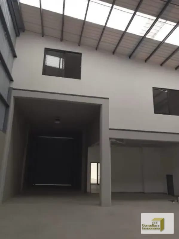 Ofibodega/ Complejo nuevo el Encinal/ 439.30 M2 — Bodega / Ofibodega en Alquiler en El Encinal, Zona 7 Mixco, Guatemala, Ciudad — foto 3 de 7