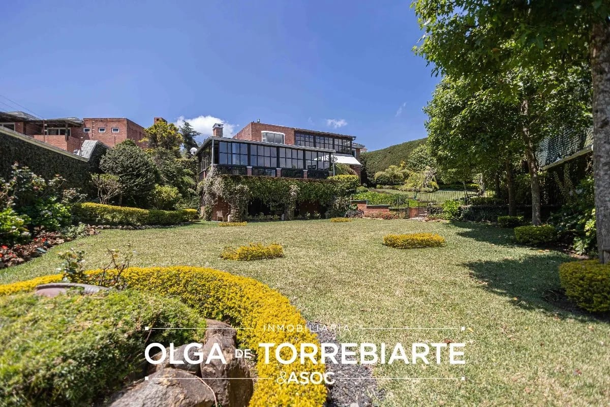 Casa en Condominio Las Alturas II — Casa en Venta en Las Alturas, Carretera a El Salvador, Guatemala, Ciudad — foto 4 de 14