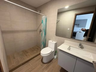 Apartamento en renta Parque 14 zona 14 — Apartamento en Alquiler en Parque 14, Zona 14, Guatemala, Ciudad — miniatura 13 de 17