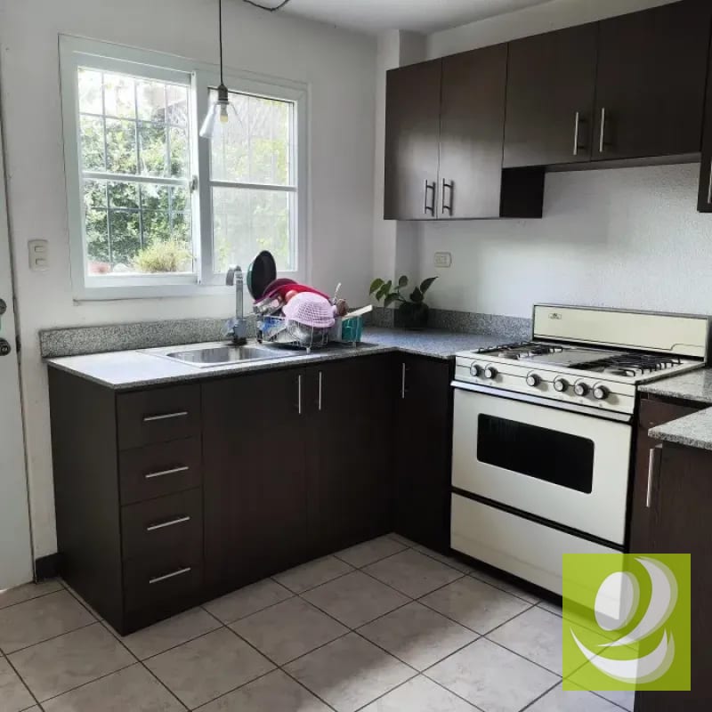 VENDO CASA EN CONDOMINIO FUENTES DEL VALLE NORTE — Casa en Venta en Chinautla, Guatemala, Ciudad — foto 2 de 8