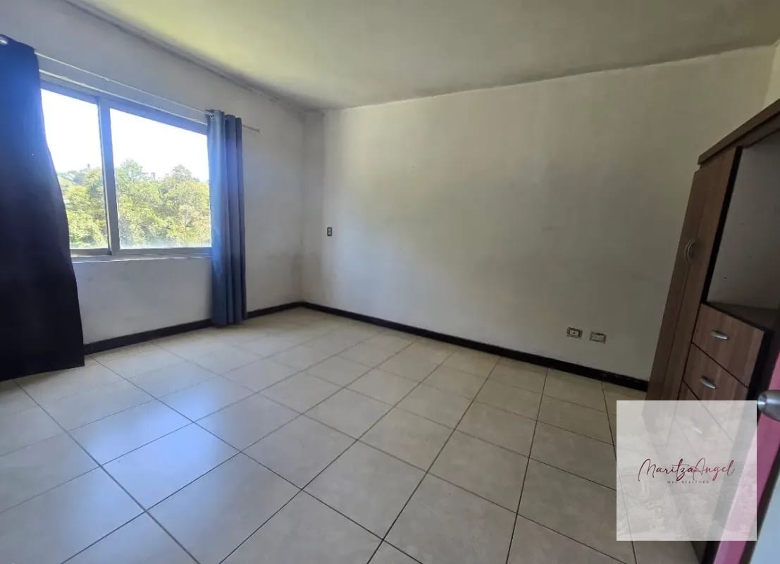 VENTA DE CASA EN RESIDENCIALES SAN ANTONIO  KM18 CARRETERA A EL SALVADOR — Casa en Venta en San Antonio, Carretera a El Salvador, Guatemala, Ciudad — foto 4 de 11