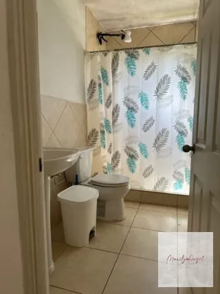 VENTA DE CASA EN RESIDENCIALES SAN ANTONIO  KM18 CARRETERA A EL SALVADOR — Casa en Venta en San Antonio, Carretera a El Salvador, Guatemala, Ciudad — miniatura 2 de 11