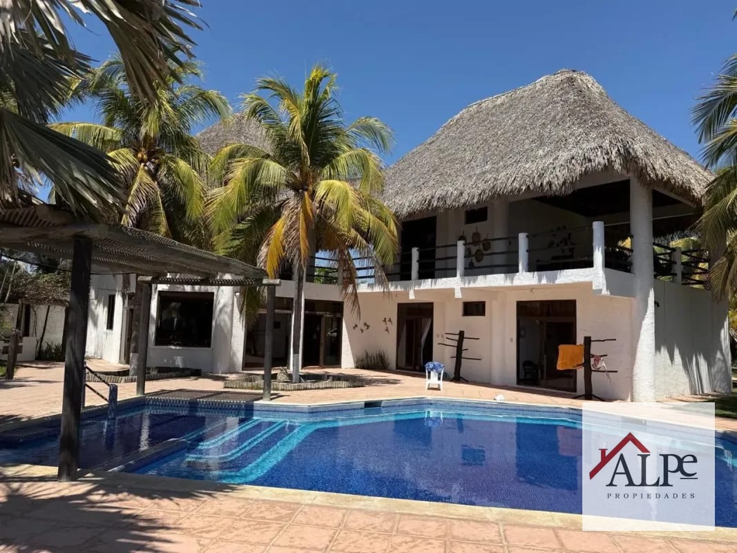 Exclusiva Residencia Frente Al Mar, El Hawaii — Casa vacacional en Venta en Chiquimulilla, Santa Rosa — foto 1 de 7